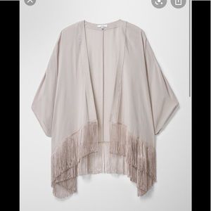 Aritzia talula Faulkner kimono style blouse